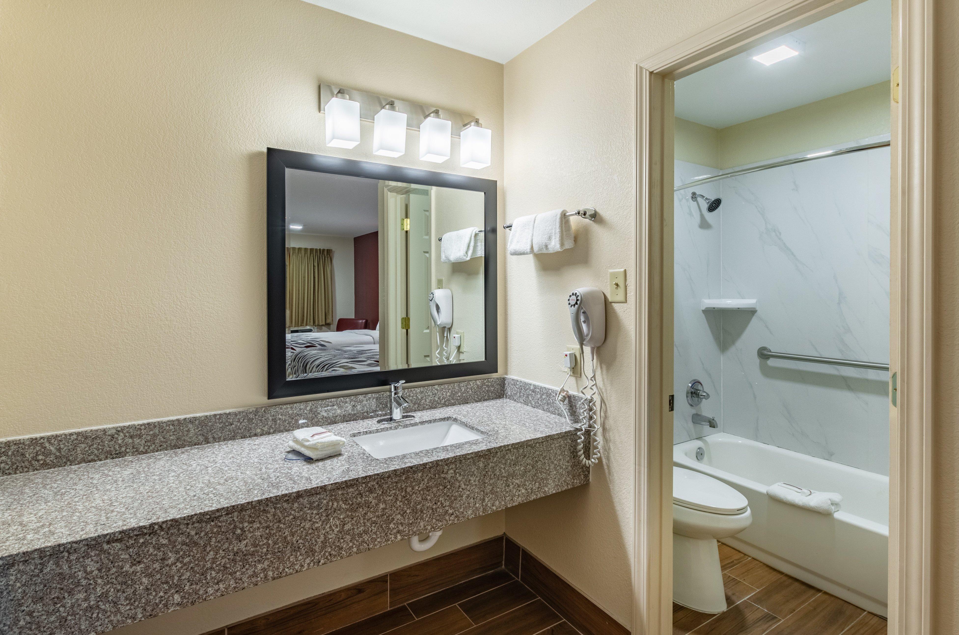Red Roof Inn Buffalo, Tx Екстериор снимка