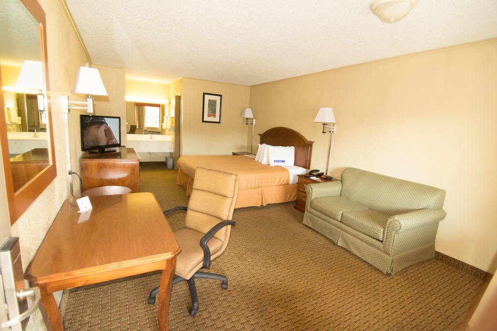Red Roof Inn Buffalo, Tx Екстериор снимка