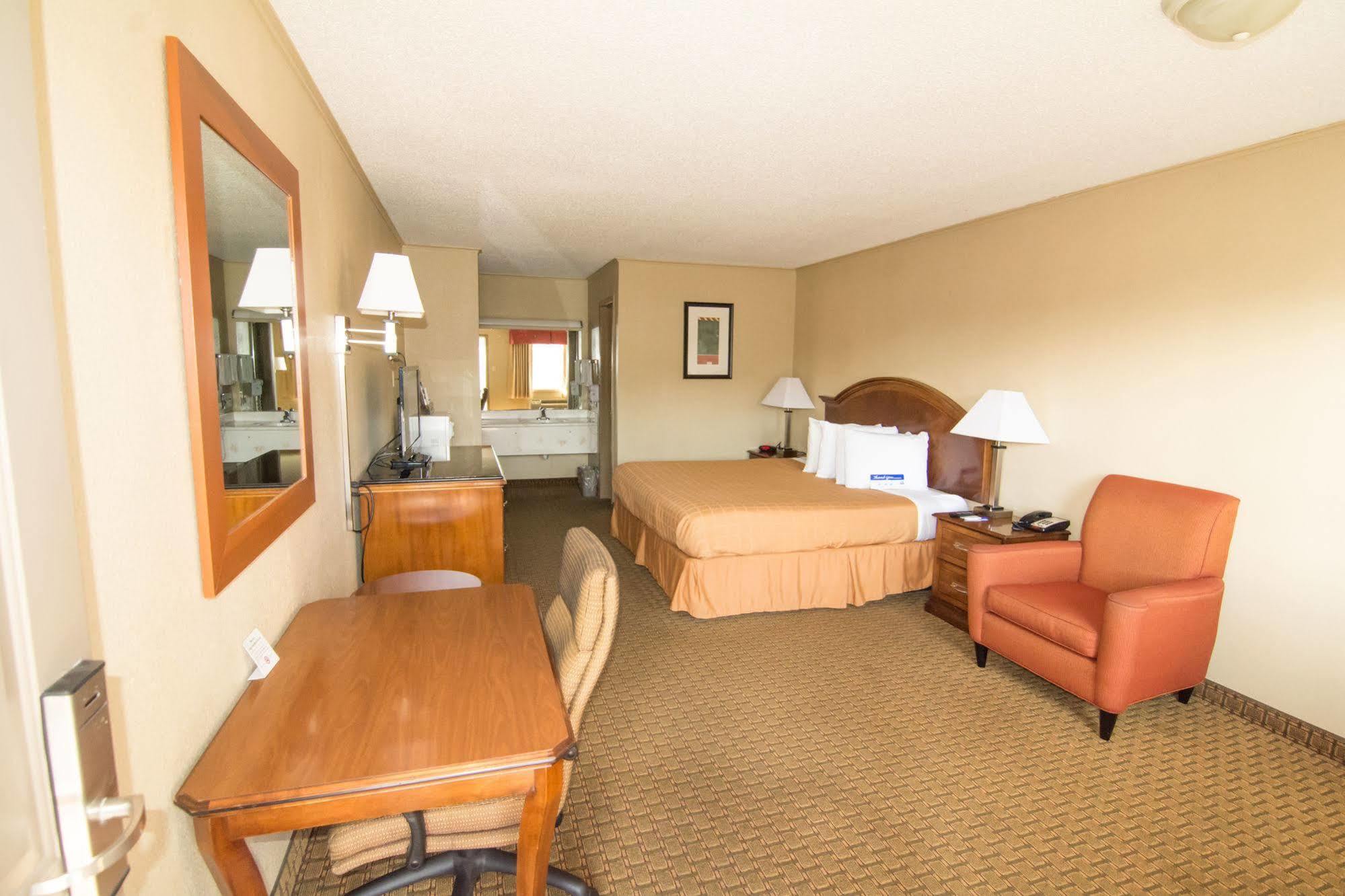 Red Roof Inn Buffalo, Tx Екстериор снимка