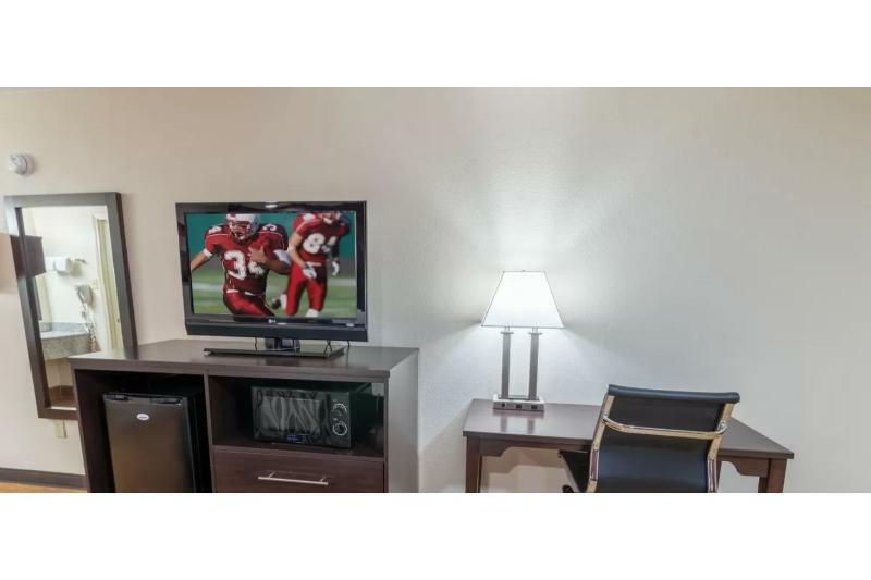 Red Roof Inn Buffalo, Tx Екстериор снимка